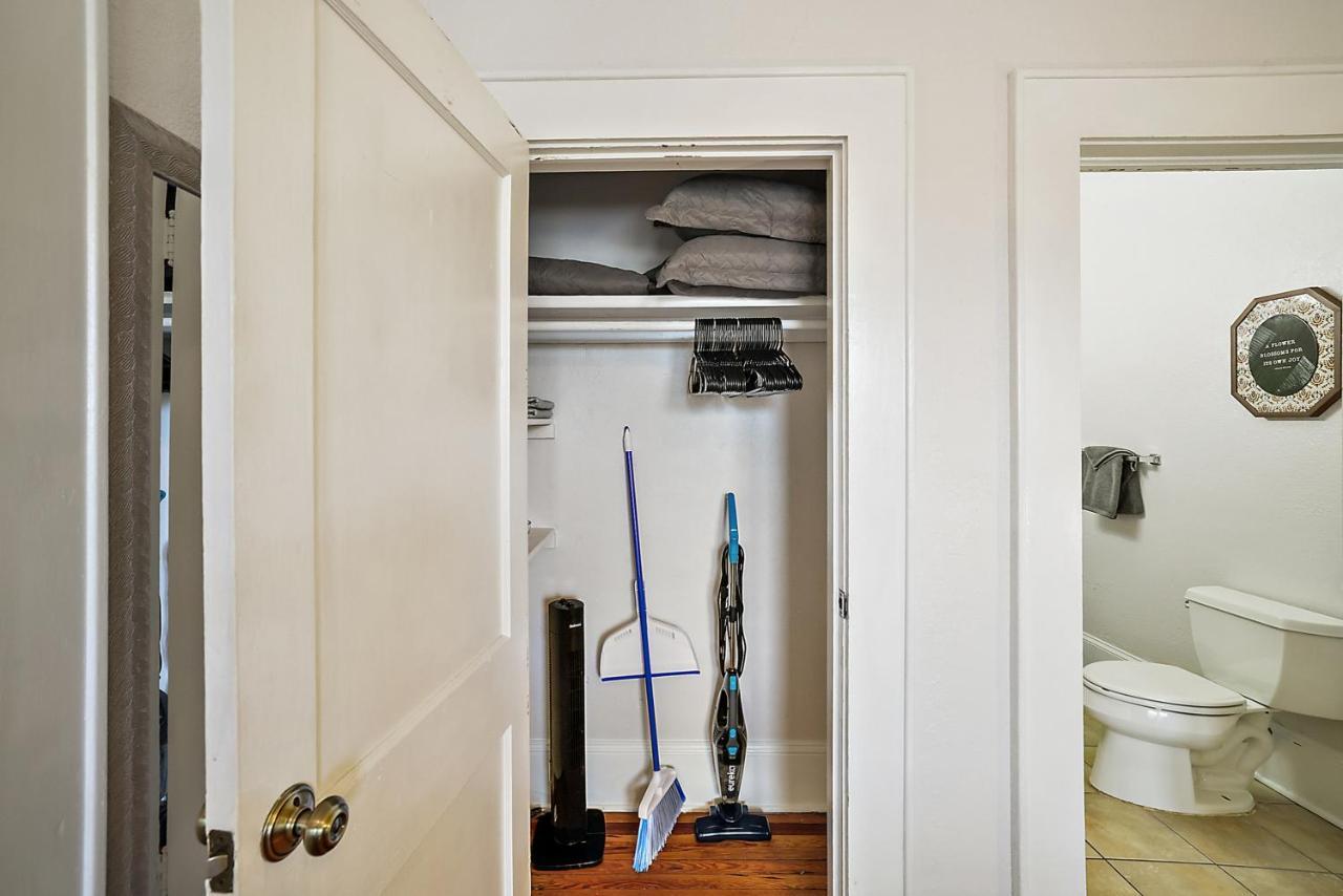 Downtown Den-King Bed~Heart Of Eustis~Queen Sleeper~Upstairs~Bright & Happy Esterno foto